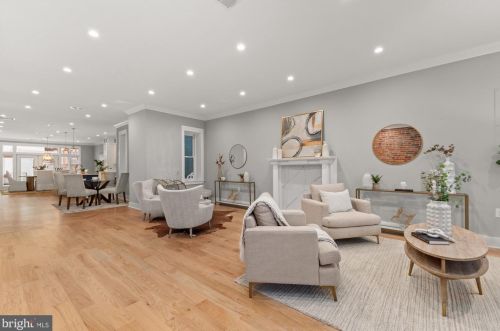 219 Morgan St, Washington DC  20001-1217 exterior