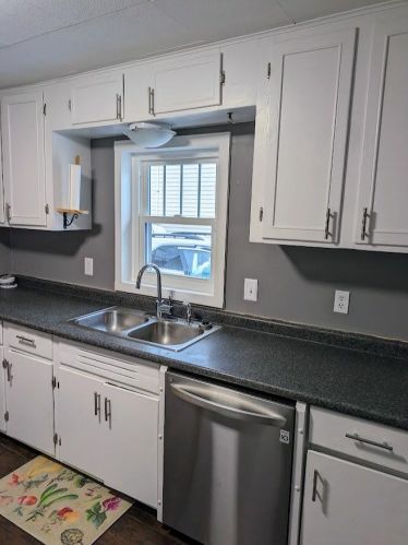 320 Buchanan Ave, Kalamazoo MI  49001-5320 exterior