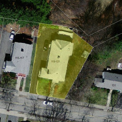 121 Warwick Rd, Newton MA 02465-1747 aerial view