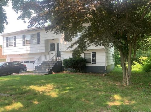 314 West Ave, Milford, CT 06461-3010