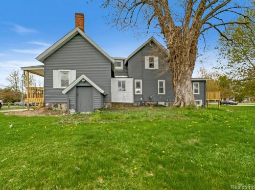 19433 22 Mile Rd, Macomb Township MI 48044-1706 exterior