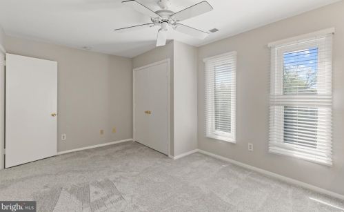 1921 Dundee Rd, Rockville MD exterior