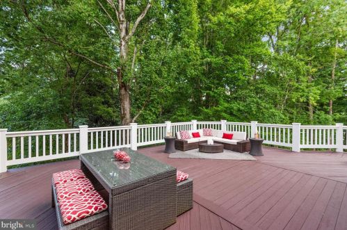 9906 Avenel Farm Dr, Rockville MD 20854-5410 exterior