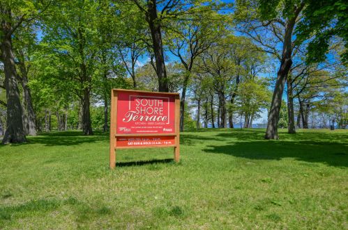 2951 Superior St, Milwaukee WI 53207-3074 exterior