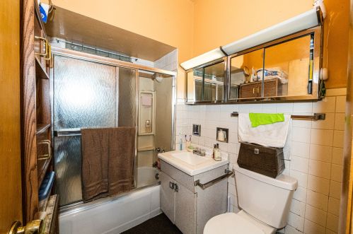 5748 Grand Ave, Chicago IL 60707-1909 exterior