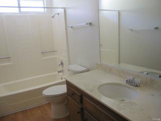 122 Lillian Way, Fallbrook CA  92028-2332 exterior