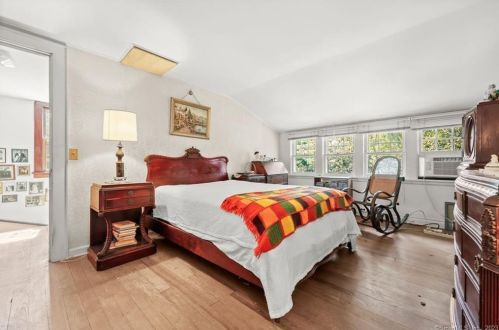 272 Silvermine Ave, Norwalk CT 06850-2038 exterior