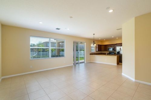 11953 Bennington Cir, Fort Pierce FL  34987-2721 exterior