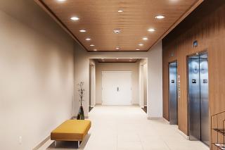 1055 Old River Rd, Cleveland OH  44113-1214 exterior