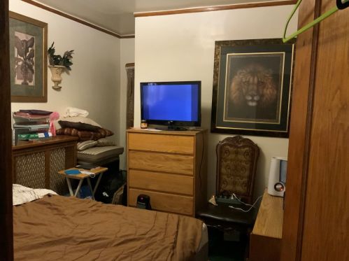 1305 Mayfield Ave, Chicago IL 60638-4405 exterior