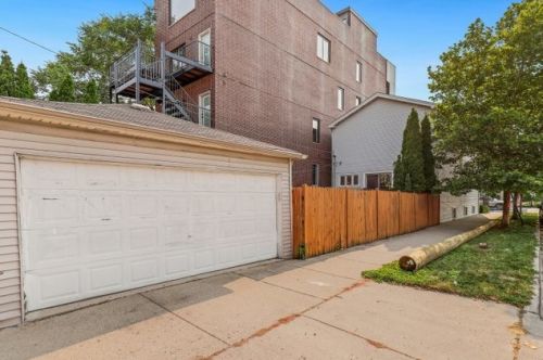 1859 California, Chicago IL 60647-4247 exterior