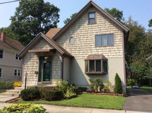 38 Brunswick St, Springfield, MA 01108-2814