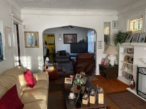 7925 May St, Chicago, IL 60620-3059