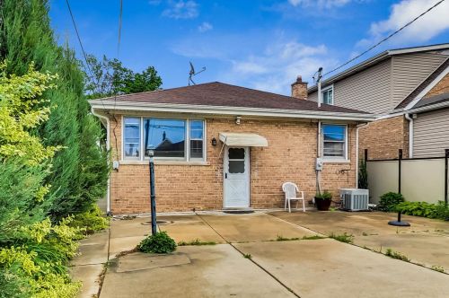 3940 Sayre Ave, Chicago IL 60707-2135 exterior