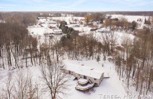 13300 Sadler Dr, Cedar Springs MI 49319-8030 exterior