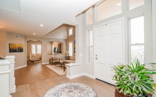 2497 Aquasanta, Tustin, CA 92782-1104