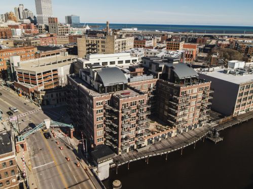 102 Water St, Milwaukee WI  53202-6054 exterior