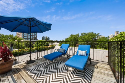 455 Webster Ave, Chicago IL 60614-3708 exterior