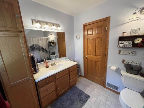 207 Anoka St, Duluth MN 55803-1918 exterior