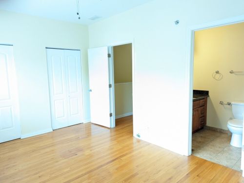 2432 32nd Pl, Chicago IL 60608-6754 exterior