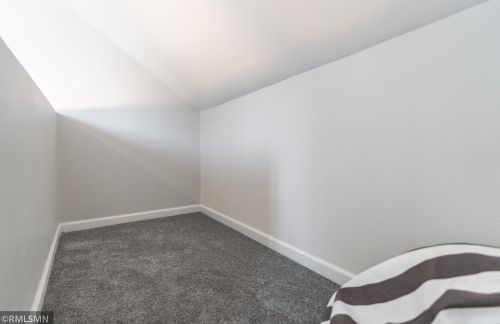 807 Hamline Ave, Saint Paul MN  55104-1300 exterior