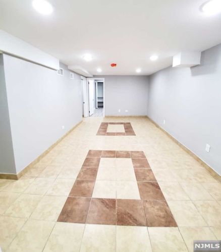 288 Larch Ave, Dumont NJ 07628-1300 exterior