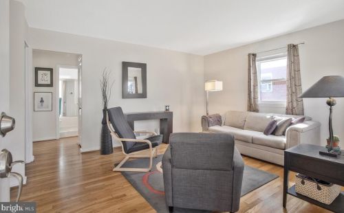 10509 Lester St, Silver Spring, MD 20902-3743