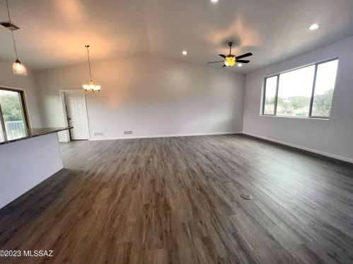 36696 Calle Diamante, Tucson AZ  85739-1323 exterior