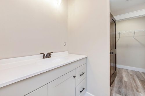 409 19th St, Defuniak Springs FL  32435-2147 exterior