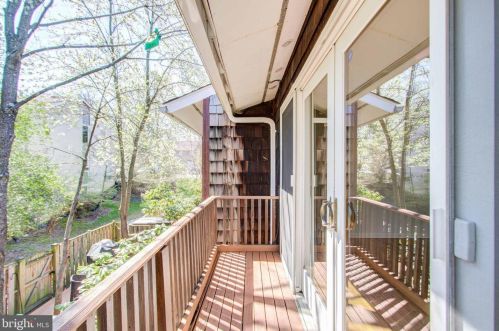 266 New Mark Esplanade, Rockville MD 20850-2735 exterior