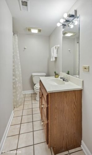 208 Rush St, Itasca IL 60143-1845 exterior