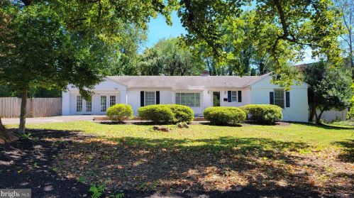 7209 Matthew Mills Rd, Mc Lean VA  22101-2643 exterior