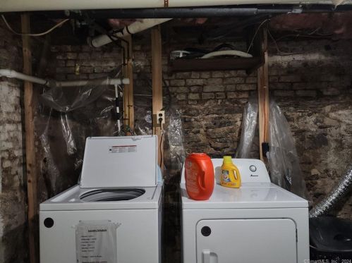 103 School St, Killingly CT 06239-3515 exterior