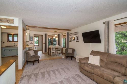 4110 Chambersburg Ave, Duluth MN 55811-5617 exterior