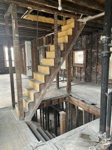 2323 Seeley Ave, Chicago IL 60636-4310 exterior