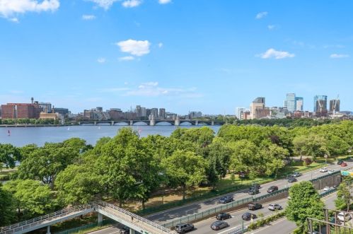 232 Beacon St, Boston MA 02116 exterior