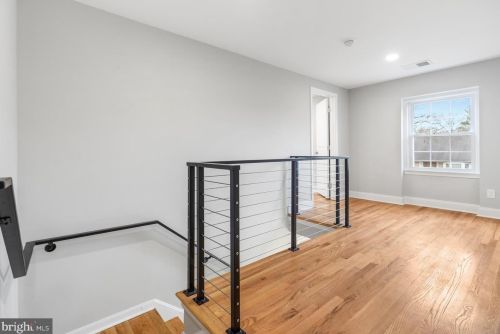 8916 Copenhaver Dr, Rockville MD  20854-3009 exterior