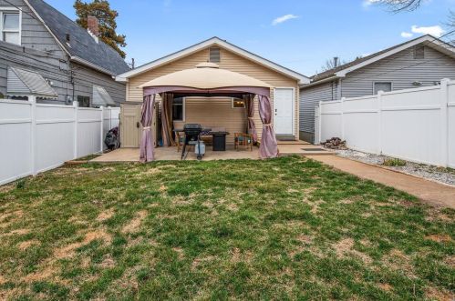 4748 Hamburg Ave, Saint Louis MO 63123-4804 exterior