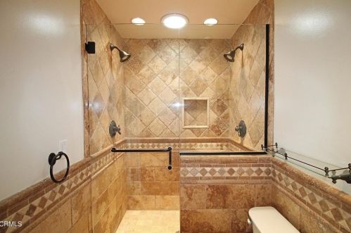 3715 Sunset Ln, Oxnard CA 93035-4133 exterior