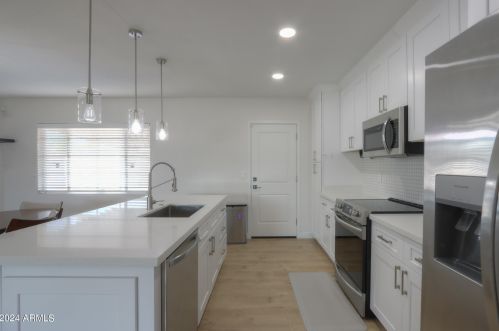 642 Shannon St, Chandler AZ 85226-6106 exterior