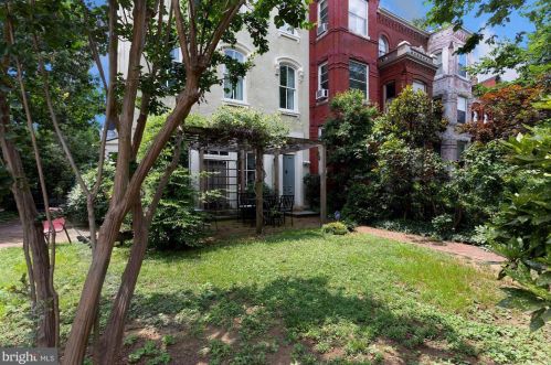 723 Capitol St, Washington DC  20003-1345 exterior