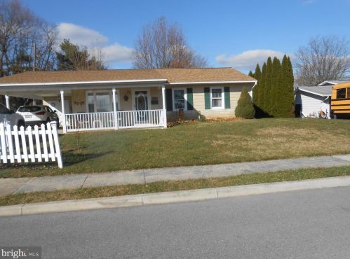 1025 Glenwood Ave, Hagerstown, MD 21742-3025