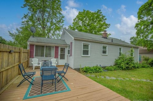 93 Aldrew Ter, Springfield MA 01119-2424 exterior