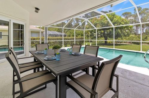 412 Dundee Ct, Naples FL 34104-4776 exterior