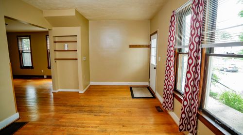 1306 Buffalo Ave, Grand Rapids MI 49505-5003 exterior