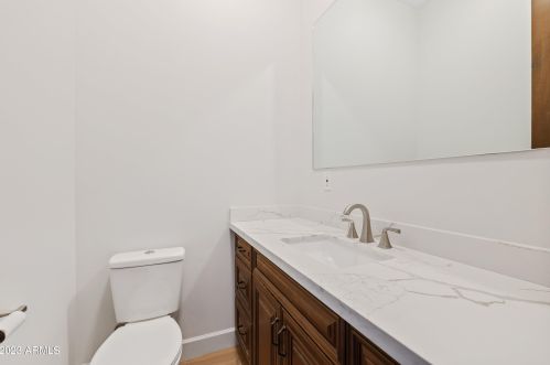 36648 27th Ave, Phoenix AZ 85086-8747 exterior