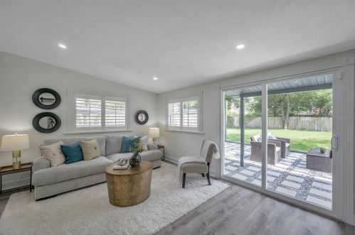 3912 Bay View Ave, Tampa FL  33611-1234 exterior