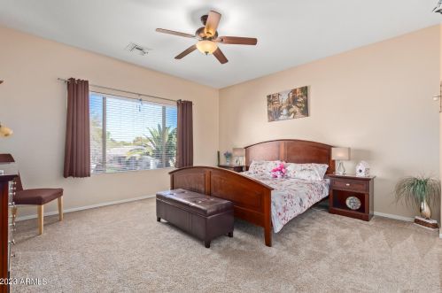 1454 Whitten Pl, Chandler AZ 85225-2101 exterior