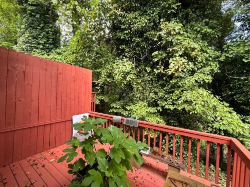 6339 Wedgeview Dr, Tucker GA 30084-8768 exterior