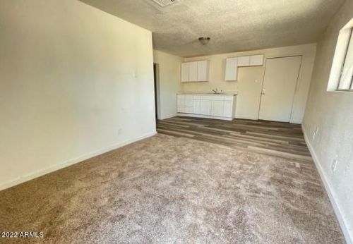 2731 Belmont Ave, Phoenix AZ 85020-4721 exterior